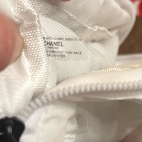 Chanel Mini Boston Cosmetic Pouch Clutch Makeup Bag with Handle White - Picture 7 of 7